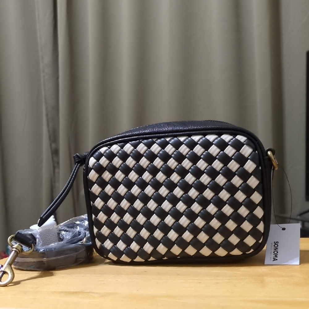 Black And White Woven Style Vegan Leather Purse